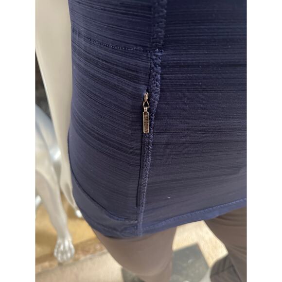 Athleta Front Zip Ruched Cap Sleeve Blue Short Sleeve Shirt Women's Size Small - Picture 4 of 6